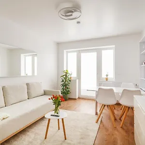 https://design-apartment-2-room-central-contactless-check-in.hannover-hotel.net